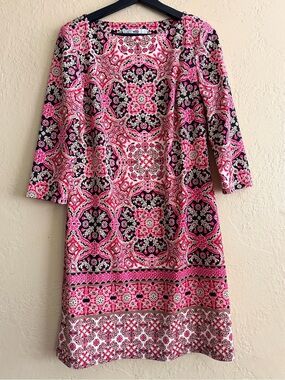 Patterned Pink and Navy Midi Dress with Three-Quarter Sleeves